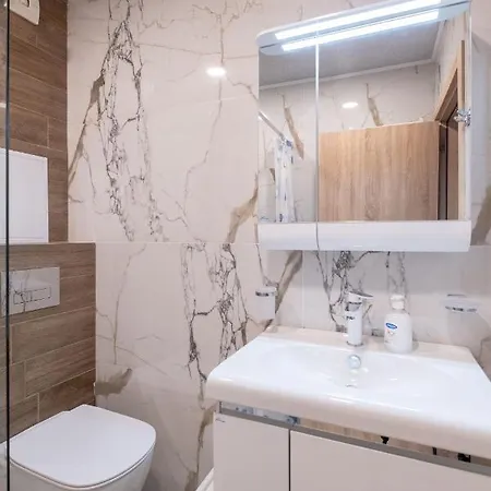 Апартамент Chic 1br Flat - Technical & Hospital